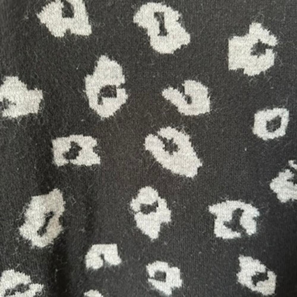 Garnet Hill Sweater Womens Extra Large Black Gray Leopard Print Wool Crewneck - Picture 3 of 8